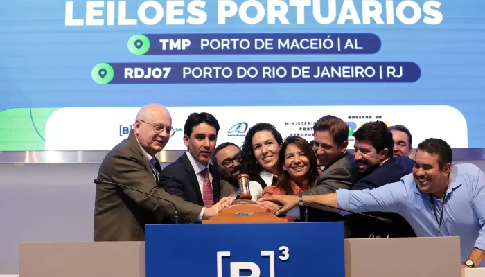 Petrobras e Britto-Macelog vencem leilões portuários em São Paulo