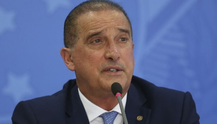 Ex-ministro de Bolsonaro admite conhecimento prévio de fraudes no inss