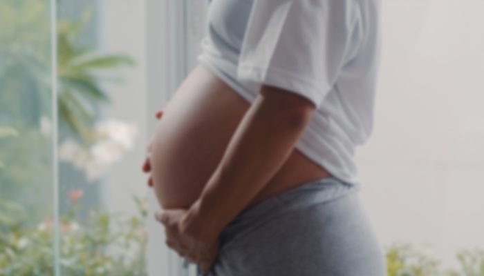 Professora terá reembolso de R$ 21 mil após parto sem cobertura de saúde