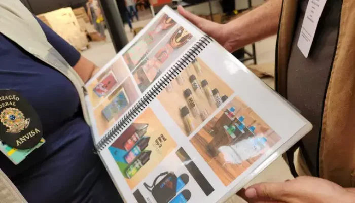 Católogo de produtos de fornecedor ilegal (Foto: Geniffer Valeriano)