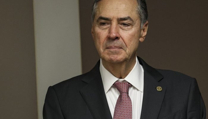 Barroso nega relação entre sanções dos EUA e saída do STF