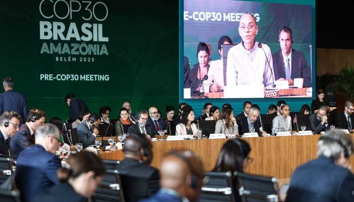 Brasil propõe multiplicar por quatro combustíveis sustentáveis