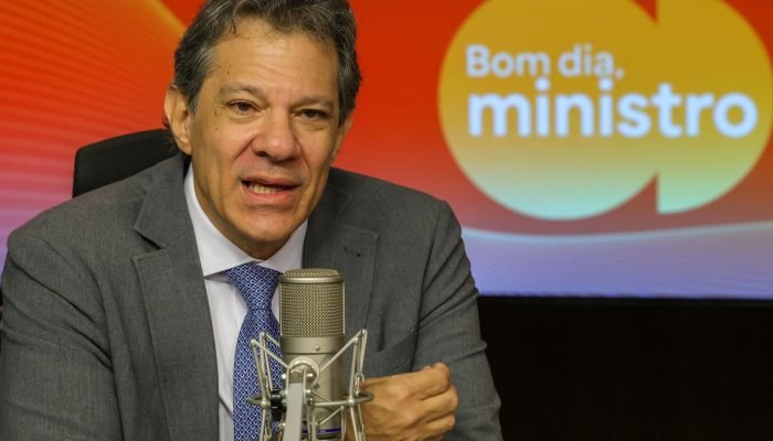 Haddad diz que tarifaço de Trump prejudicou mais a população dos EUA