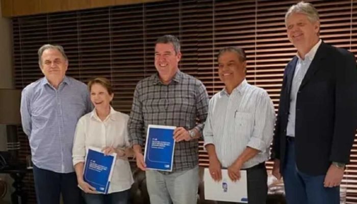 riedel-recebe-nelsinho-reproducao-instagram.jpg