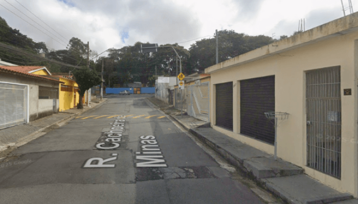 Mulher esfaqueia e mata marido após ser agredida por ele com faca — Foto: Mulher