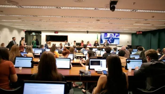 sebrae-camara-debate-fim-da-escala-6x1-para-pequenos-negocios