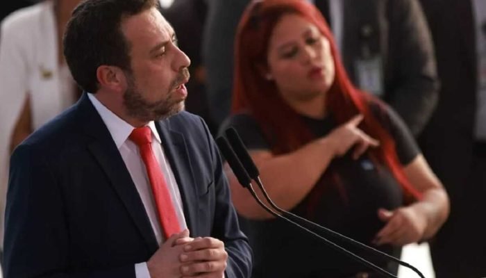 Boulos assume Secretaria-Geral e promete diálogo amplo