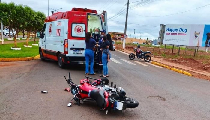 Motorista foge após atropelar e deixar motociclista e criança feridos em São Gabriel do Oeste