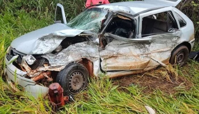 Gol ficou completamente destruído / Reprodução / Ivinoticias