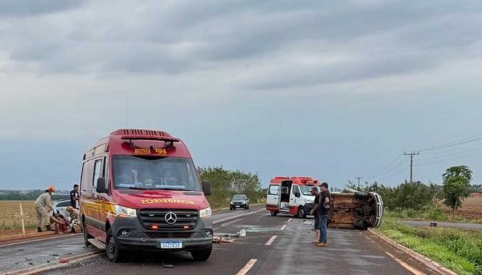 Capotamento na MS-430 em São Gabriel do Oeste mata um e fere três