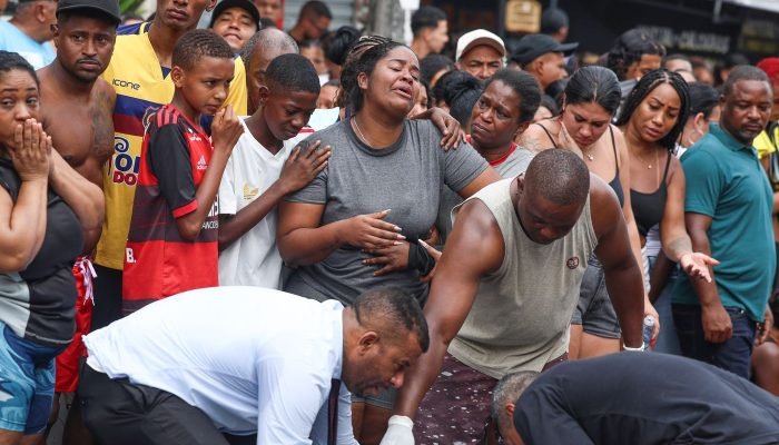 Tiroteios constantes afetam desenvolvimento de crianças em comunidades Tiroteios constantes afetam desenvolvimento de crianças em comunidades