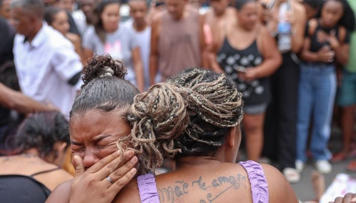 Ativistas Denunciam "Massacre" em Ação Policial no Rio
