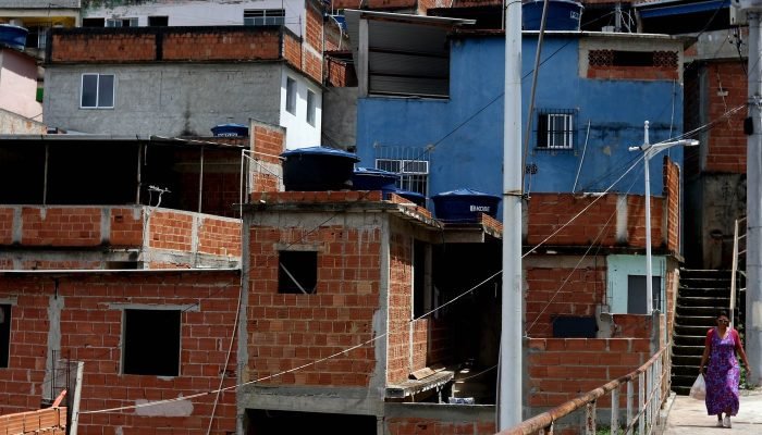 Fome atinge mais lares chefiados por pretos e pardos, diz IBGE