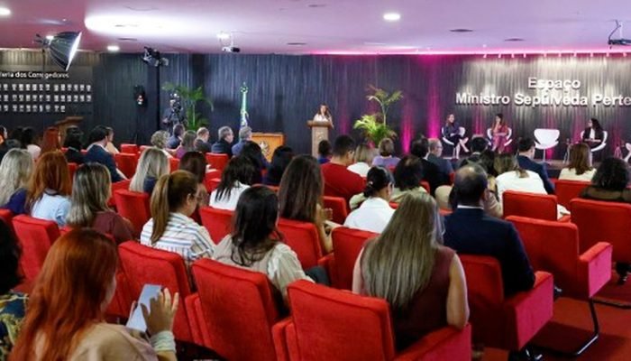tse-cria-ferramentas-de-protecao-para-mulheres-na-politica