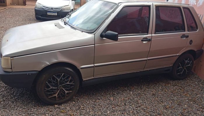 Foto: Uno furtado no bairro Jardim Aeroporto, em Campo Grande. (Divulgação)