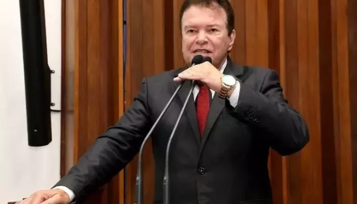 O ex-deputado Maurício Picarelli na tribuna da Assembleia Legislativa. (Foto: ALMS)