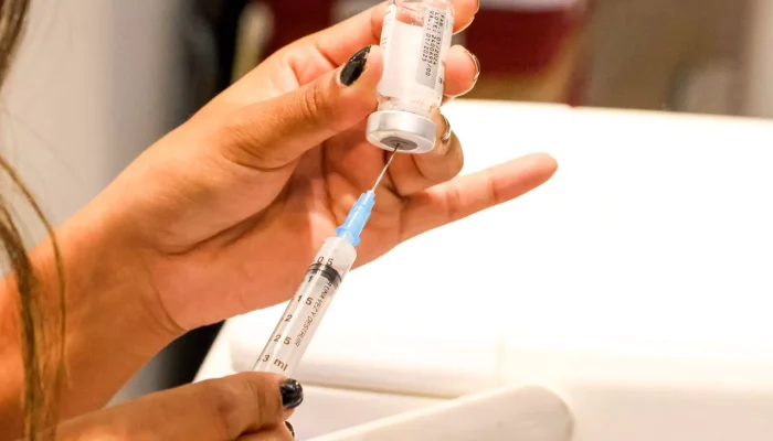 Vacina contra Covid-19 (Foto: Arquivo Midiamax)