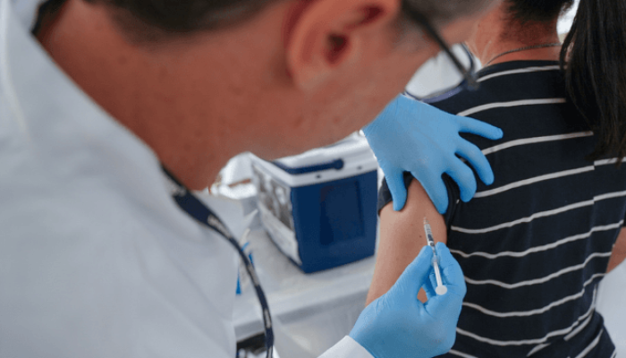 Vacinação contra dengue — Foto: Vacinação contra dengue