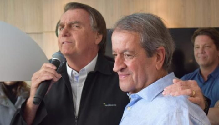 Foto: Jair Bolsonaro e o presidente do PL, Valdemar Costa Neto, são investigados