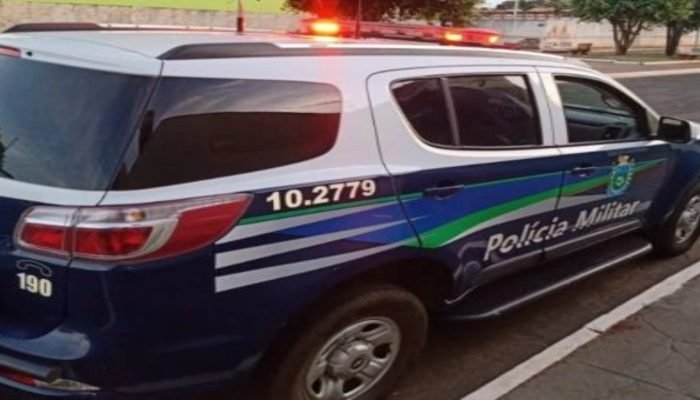Mulher é encontrada ensanguentada após apanhar de marido durante briga em bar