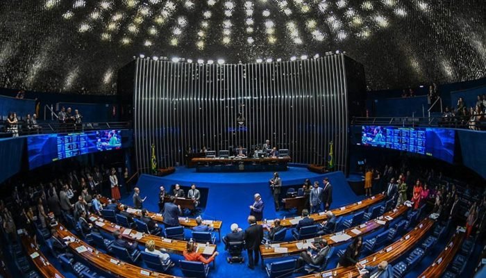violencia-contra-a-mulher-lei-obriga-divulgacao-do-ligue-180-1