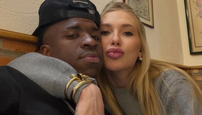 Foto: 1 de 1 Foto colorida de Virginia e Vini Jr. - Metrópoles - Foto: null