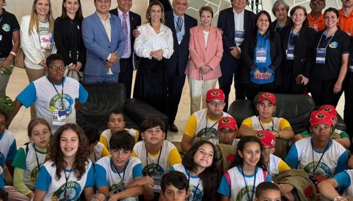 visita-alunos-soraya-thronicke.jpg