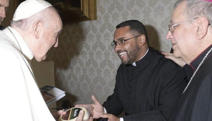 whatsapp-image-2022-10-05-at-09.04.07