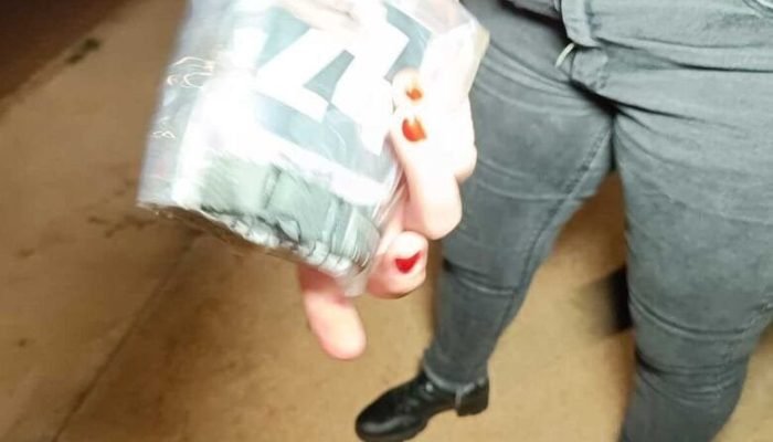 A perícia técnica esteve no local e recolheu tanto a caderneta atingida quanto a arma utilizada por Donizete - Crédito: Osvaldo Duarte/Dourados News