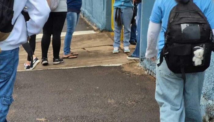 Aprovados em concurso da Semed denunciam vagas ocupadas por temporários em Campo Grande