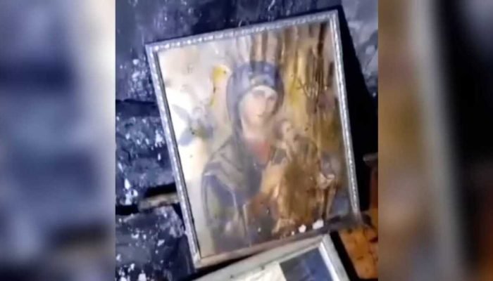 Item religioso permanece intacto após chamas consumirem casa em Campo Grande