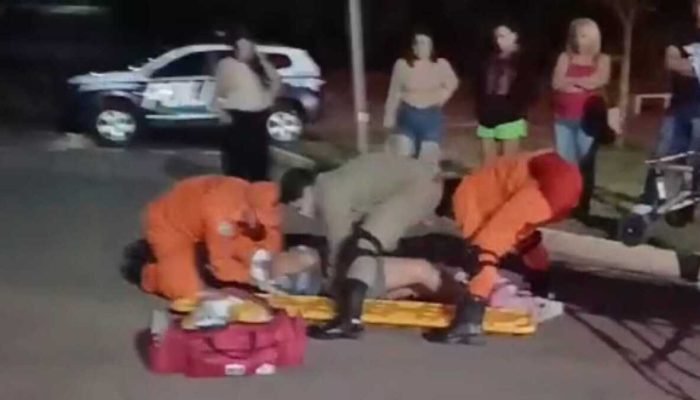 Casal é atingido por carro em alta velocidade; motorista não presta socorro