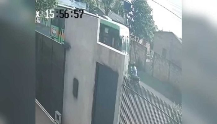 Motociclista sem CNH sofre grave acidente com ônibus em Iguatemi