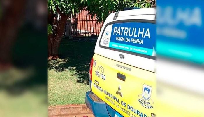 Homem é preso por perseguir ex-mulher e descumprir medida protetiva em Dourados Homem é preso por perseguir ex-mulher e descumprir medida protetiva em Dourados