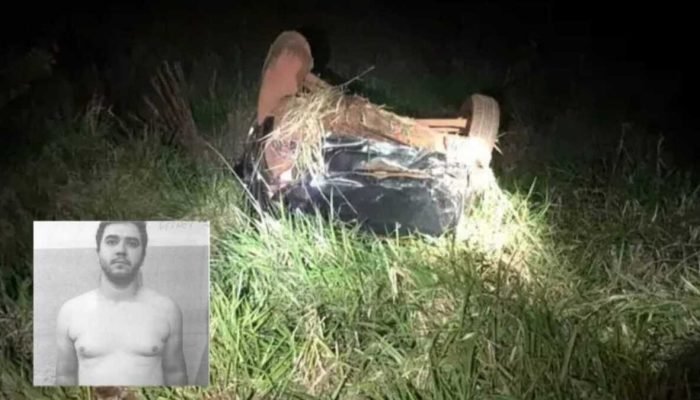 Traficante morre após ser jogado para fora de caminhonete em acidente na fronteira Traficante morre após ser jogado para fora de caminhonete em acidente na fronteira