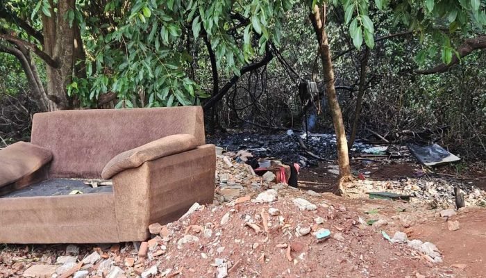 Barraco improvisado pega fogo em área de vegetação em Campo Grande