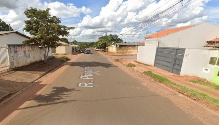 Homem invade casas e tenta roubar carne no Jardim Columbia