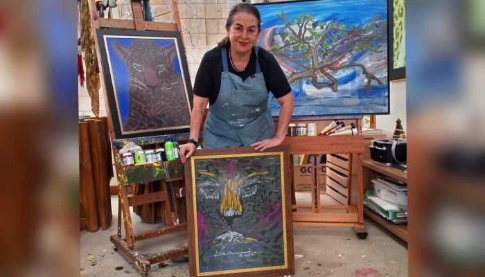 Exposição de Lúcia Martins Coelho Barbosa em Florianópolis — Foto: PREF. MARACAJ