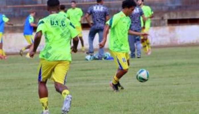 DAC enfrenta Água Negra neste sábado no Douradão