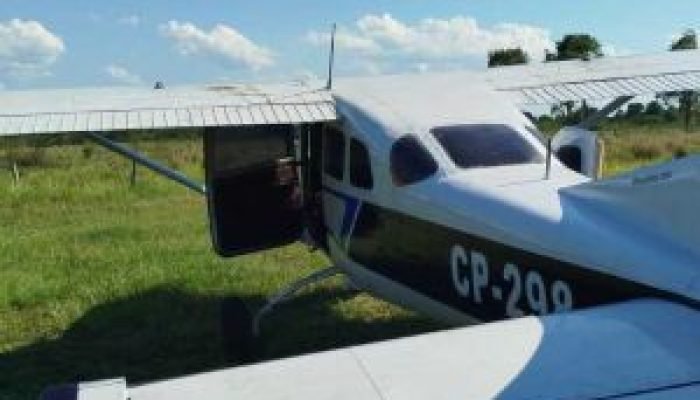 Aeronave utilizada pelo tráfico é localizada carregada com 500 kg de pasta base de cocaína em MS
