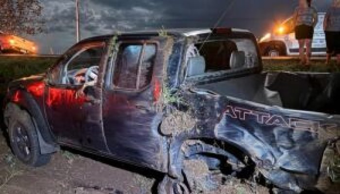 Homem morre em acidente ao sair da pista e capotar veículo na BR-376
