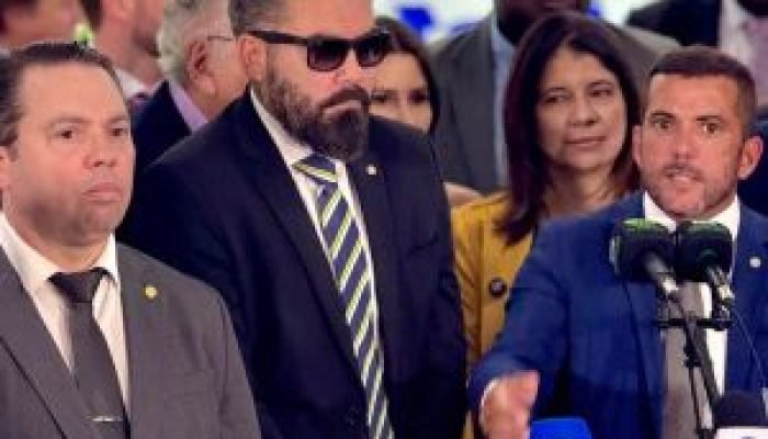 Rodolfo Nogueira integra grupo que protocolou pedido de CPMI do Banco Master
