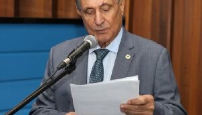 Zé Teixeira pede investimentos para escolas de Dourados
